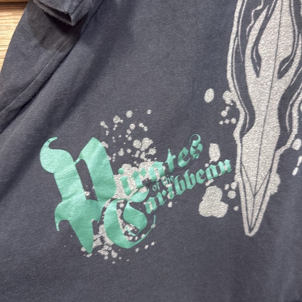 Disney Store Pirates of the Caribbean Tee - Picture 5 of 7